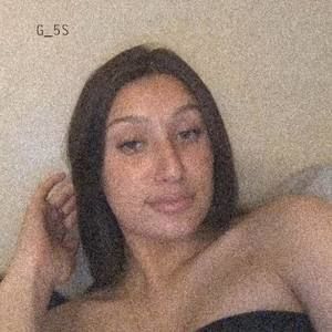 Meet your Posher, Isabella